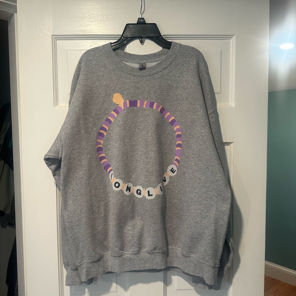 “Long Live” friendship bracelet sweatshirt
